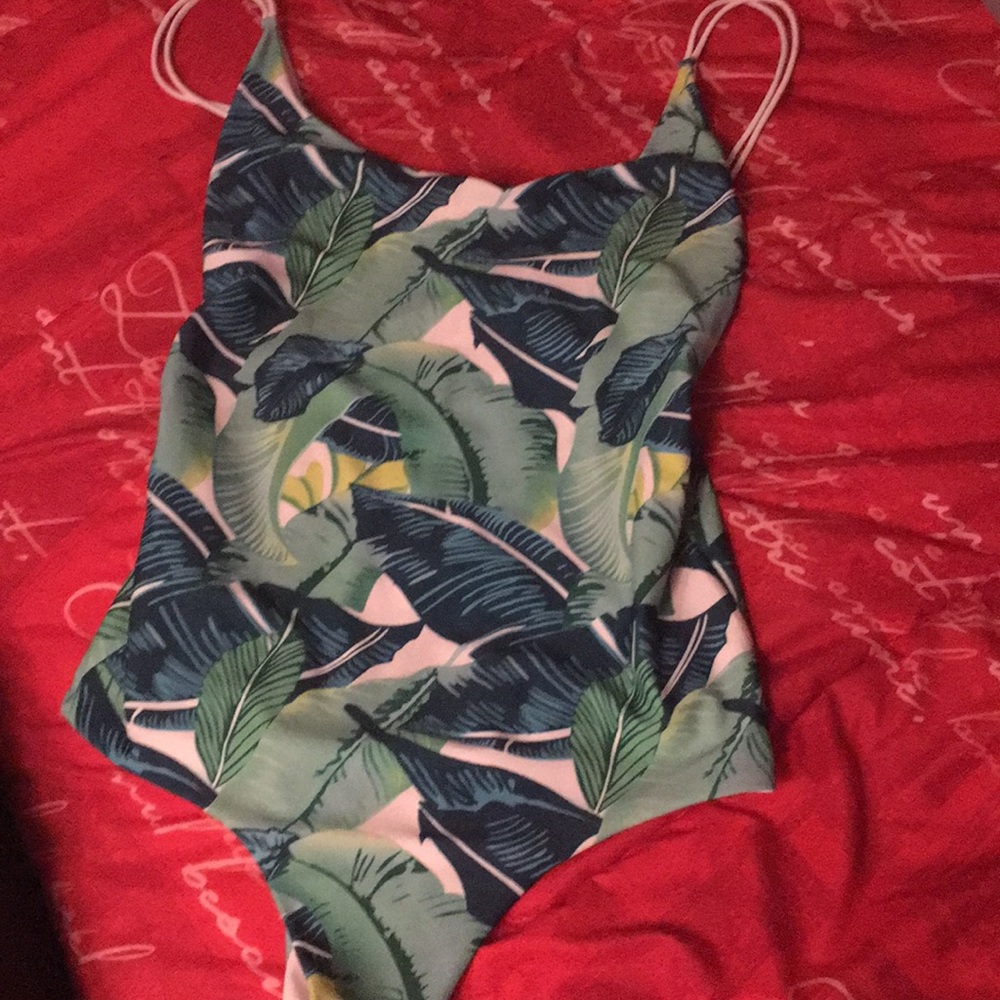 Never worn! Tropical print one piece swimsuit 💚
